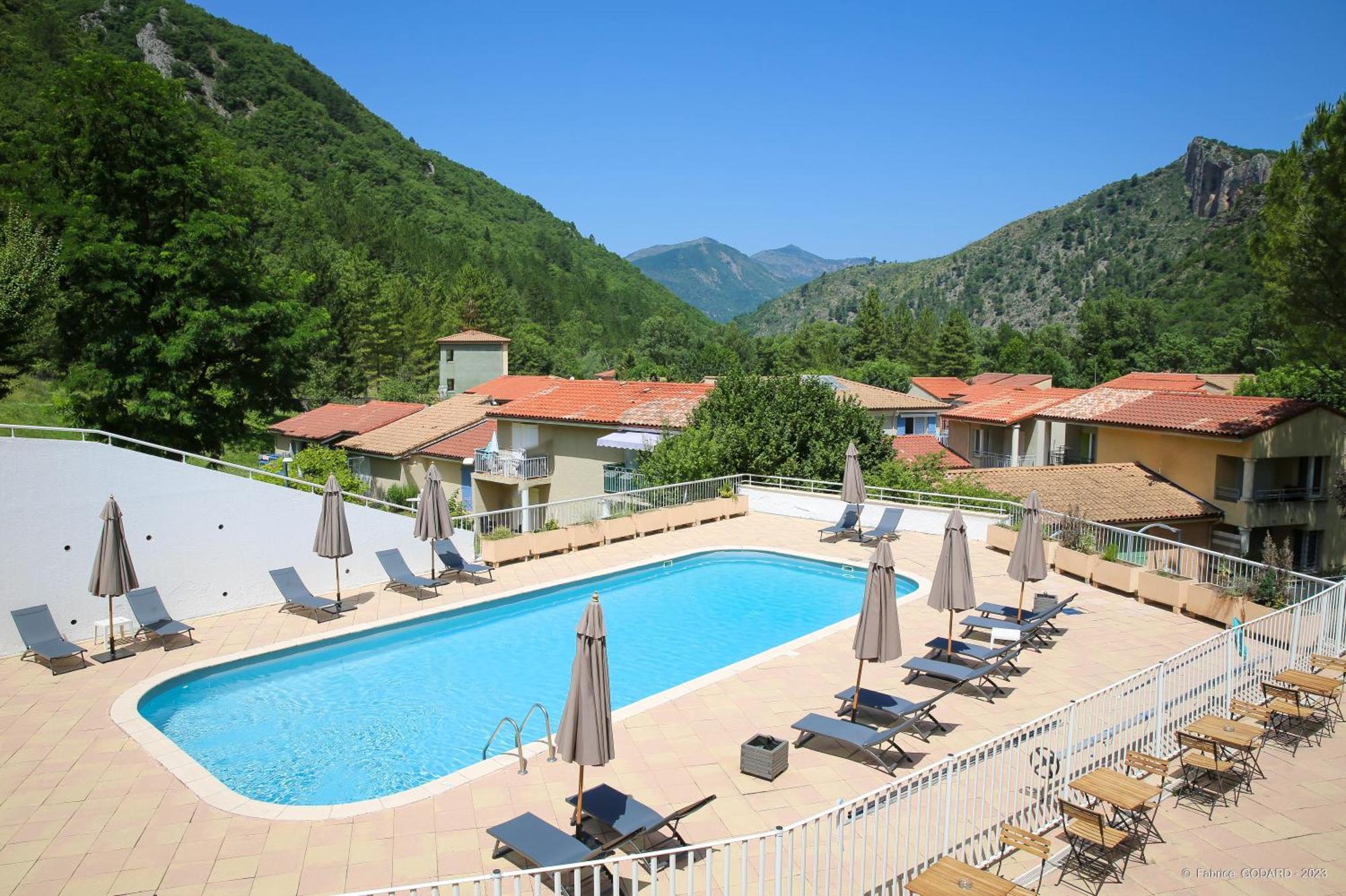 Hotel Le Refuge Des Sources Динь-ле-Бен Экстерьер фото